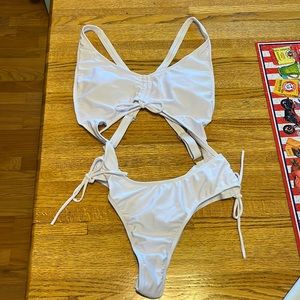 Ladies white attached bikini Medium Swimsuit #p30